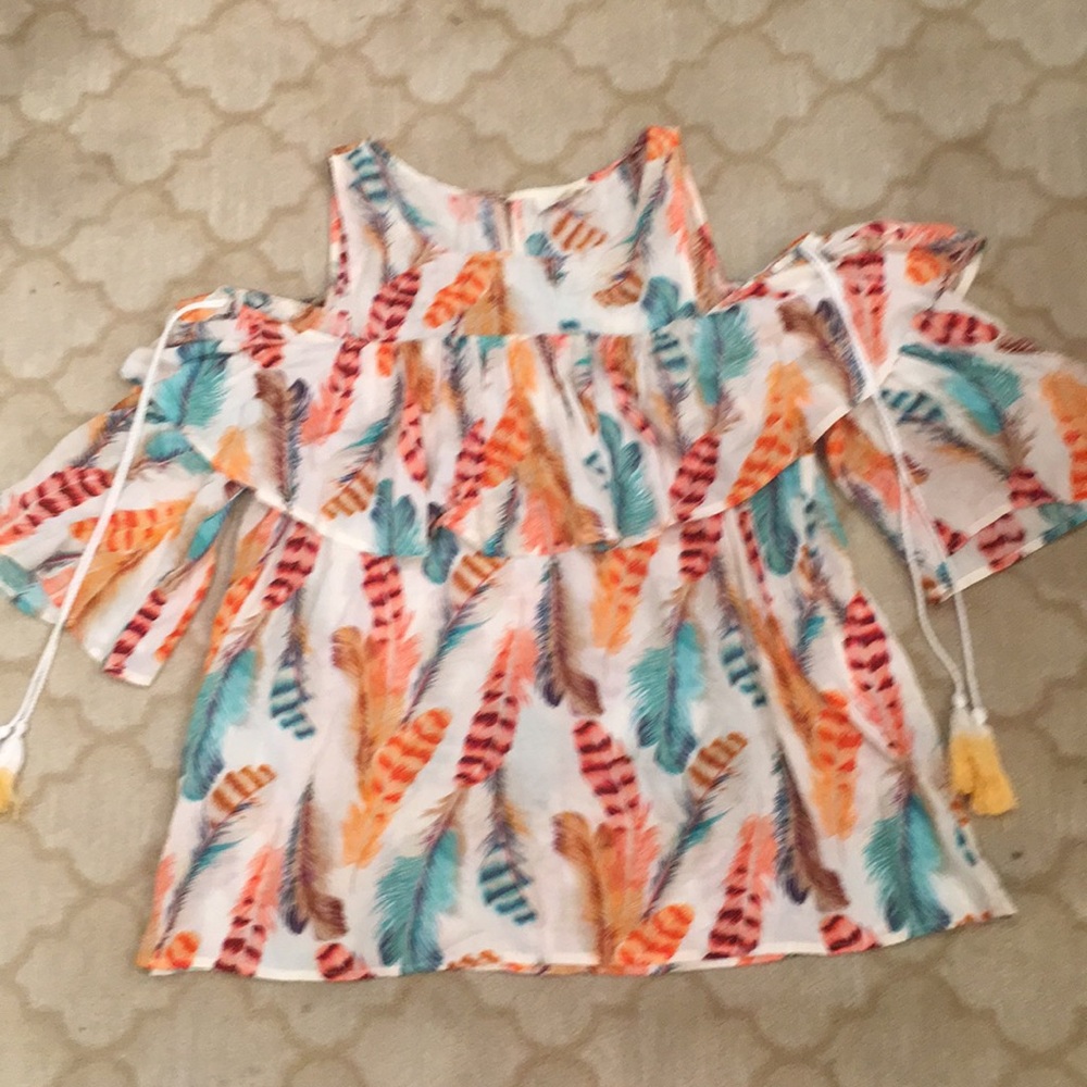 Feathered print top